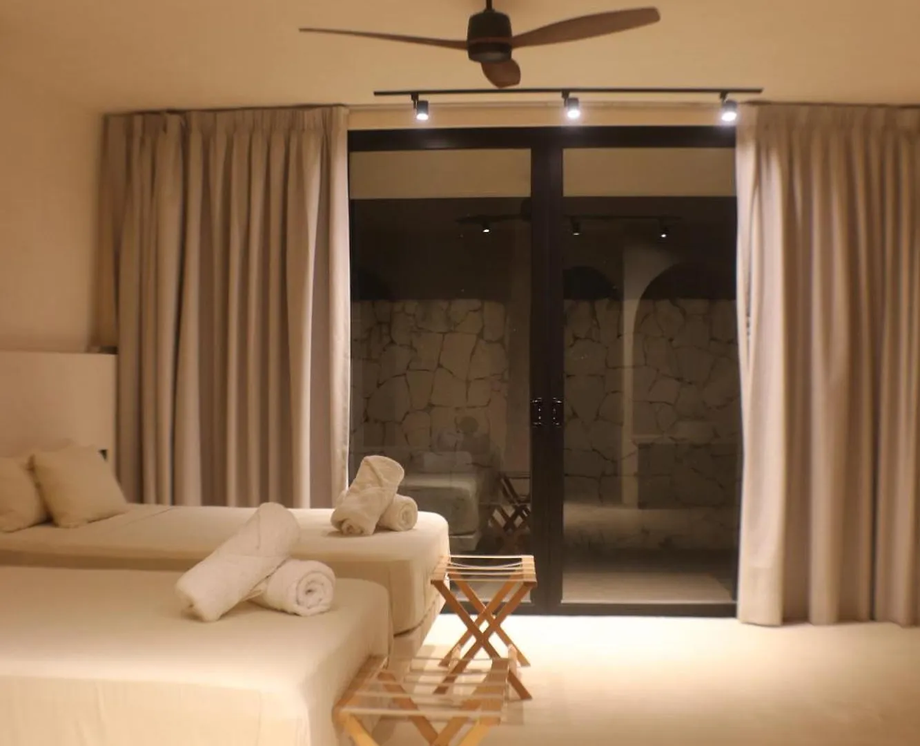 Hotel Casa Hood By The Sea Isla Holbox