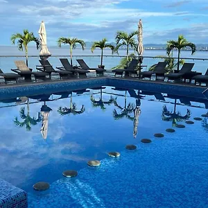 hotel-grand-paramar.hotelspuertovallarta.org/
